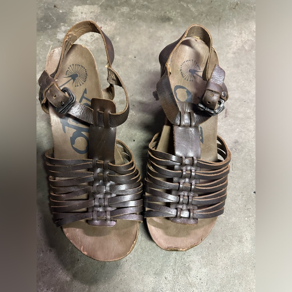 OTBT Leon Sandal- Size 9